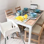 Ausgestattete, Moderne 2 Wohnung, Smart Tv, Wlan, Familienfreundlich アパート