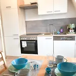 Ausgestattete, Moderne 2 Wohnung, Smart Tv, Wlan, Familienfreundlich アパート *