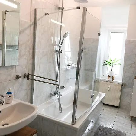 Ausgestattete, Moderne 2 Wohnung, Smart Tv, Wlan, Familienfreundlich Rudolstadt